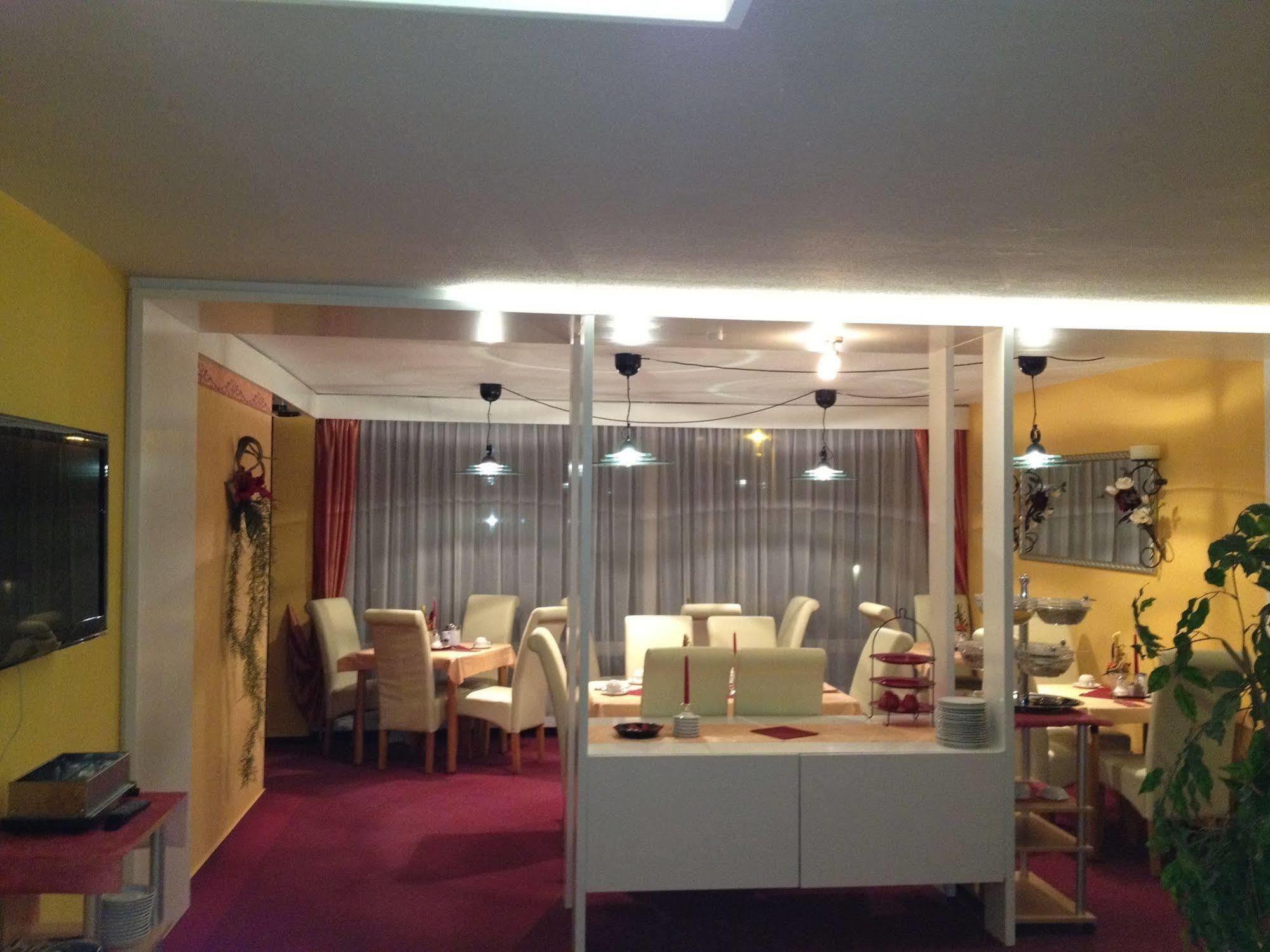 Stadthotel-Garni Neuwied Esterno foto